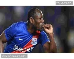 欧冠前瞻：天王山战役！枪手拜仁对决火热来袭，谁是全欧最强？